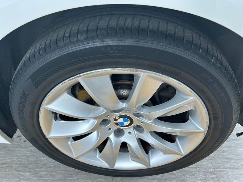 2012 BMW 5 Series 528i xDrive photo 18