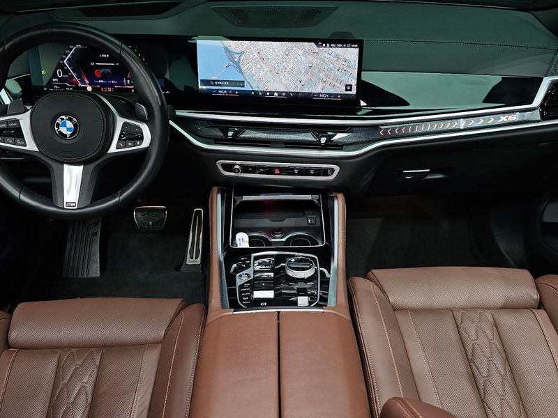 2025 BMW X6 xDrive40i M Sport photo 7