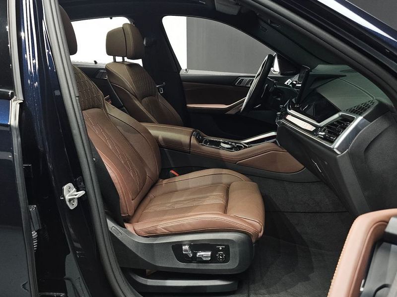 2025 BMW X6 xDrive40i M Sport photo 10
