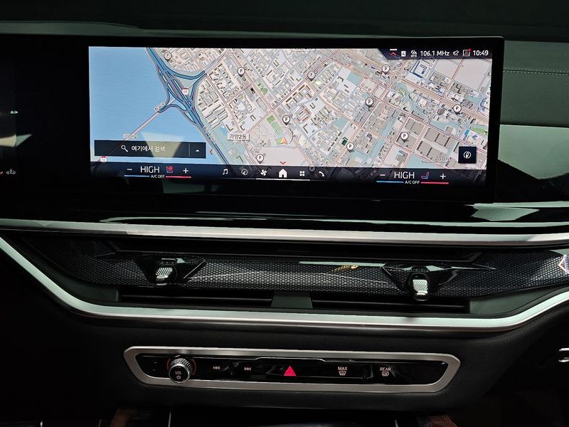 2025 BMW X6 xDrive40i M Sport photo 14