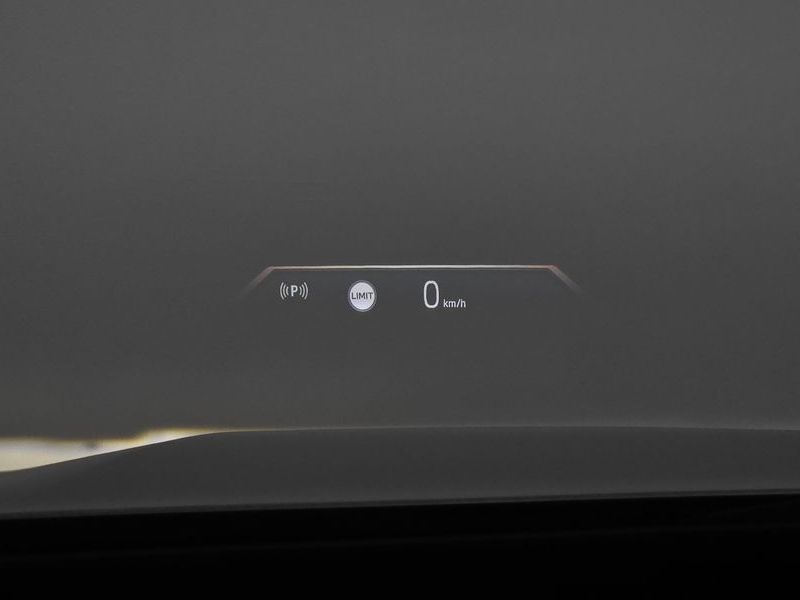 2026 BMW 5 Series 520i Special Edition photo 18