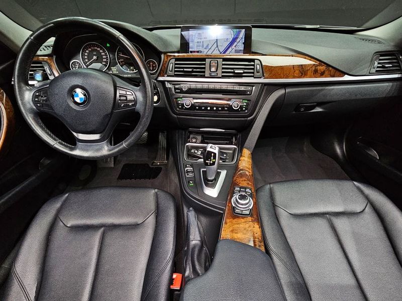 2012 BMW 3 Series 320d photo 7