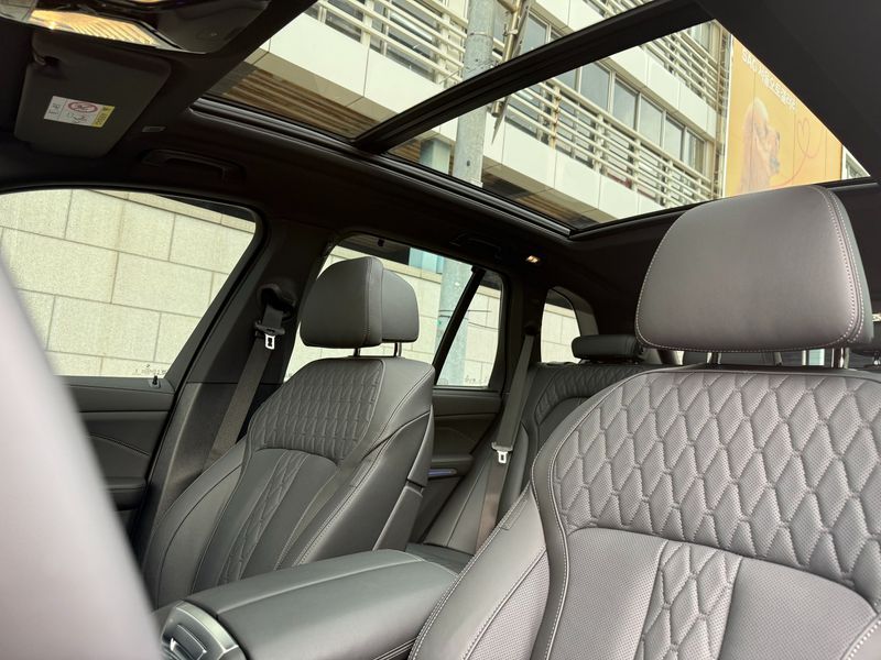 2026 BMW X5 xDrive 30d M Sport photo 13