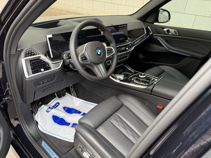 2026 BMW X5 xDrive 30d M Sport photo 15