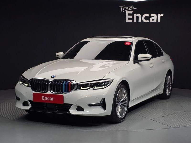2022 BMW 3 Series 320d Luxury photo 1