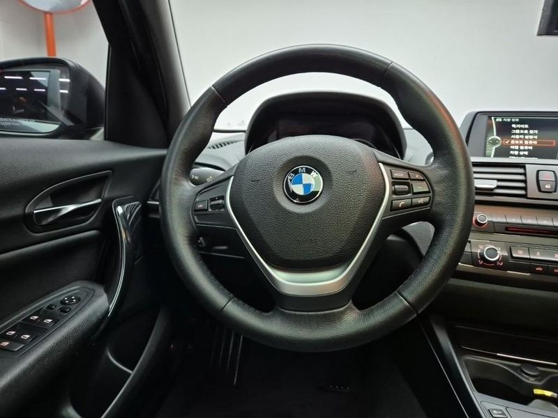 2014 BMW 1 Series 118d Urban Pack1 5Dr photo 8