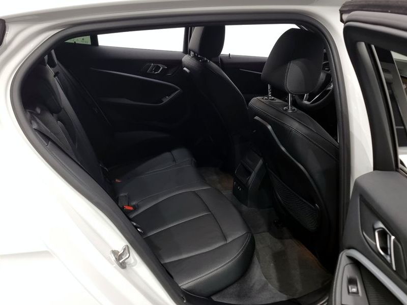 2021 BMW 1 Series 120i Advantage photo 12