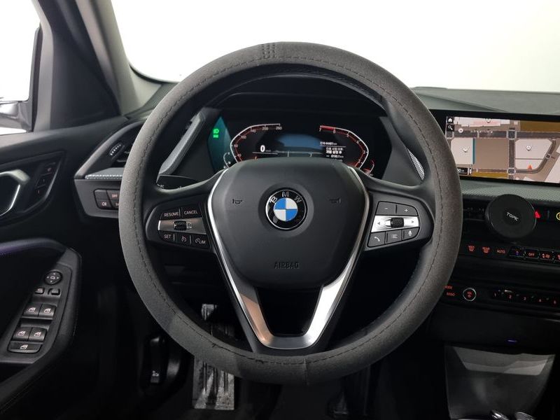 2021 BMW 1 Series 120i Advantage photo 13