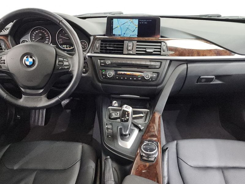 2014 BMW 3 Series 320d xDrive photo 7