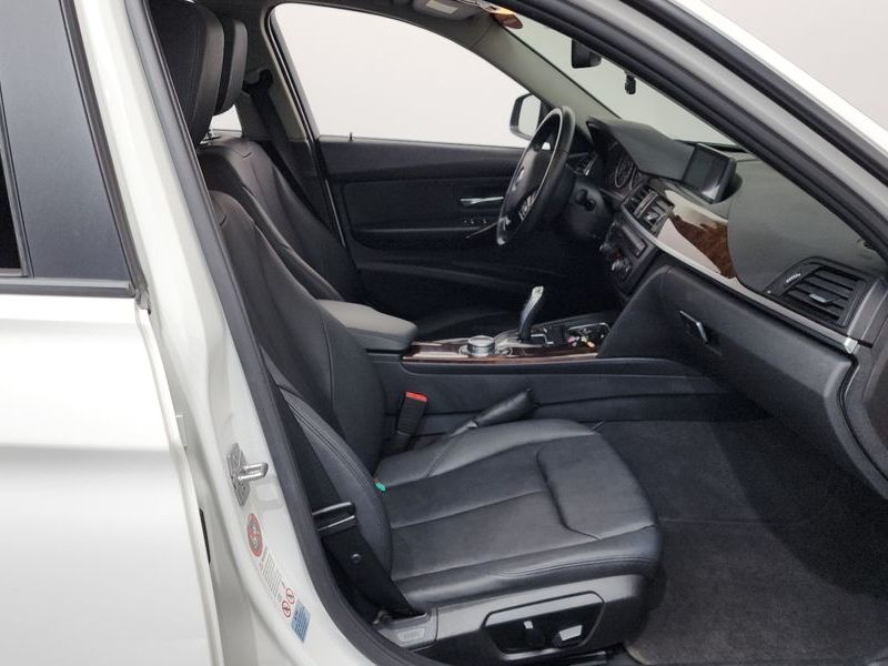 2014 BMW 3 Series 320d xDrive photo 11