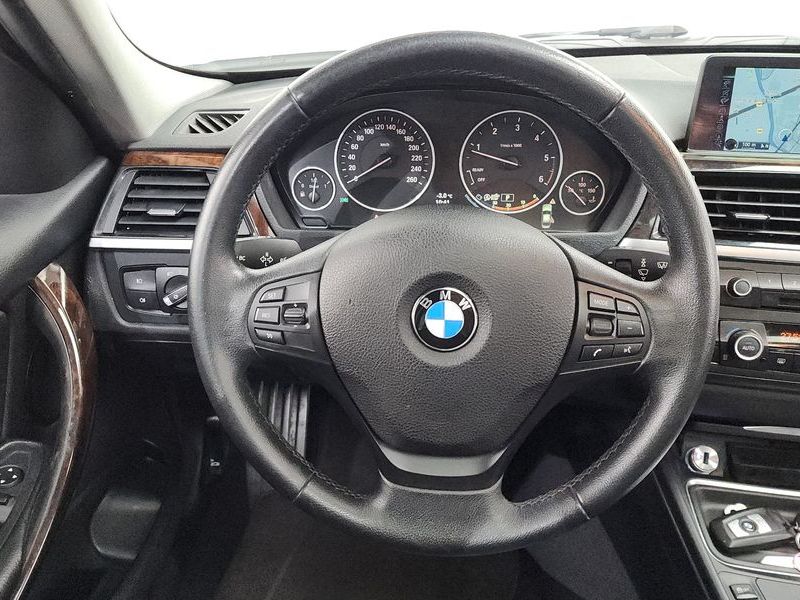 2014 BMW 3 Series 320d xDrive photo 13