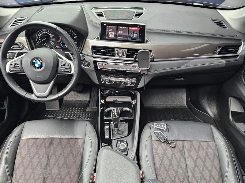 2021 BMW X1 xDrive 20i xLine photo 7