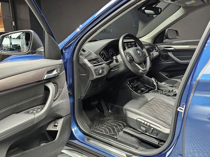 2021 BMW X1 xDrive 20i xLine photo 11