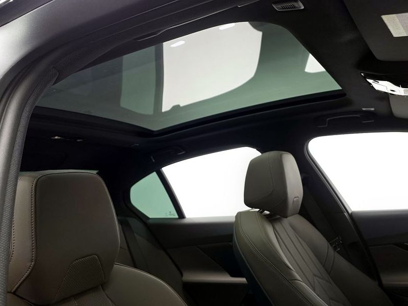 2026 BMW 5 Series 520i M Sport photo 17