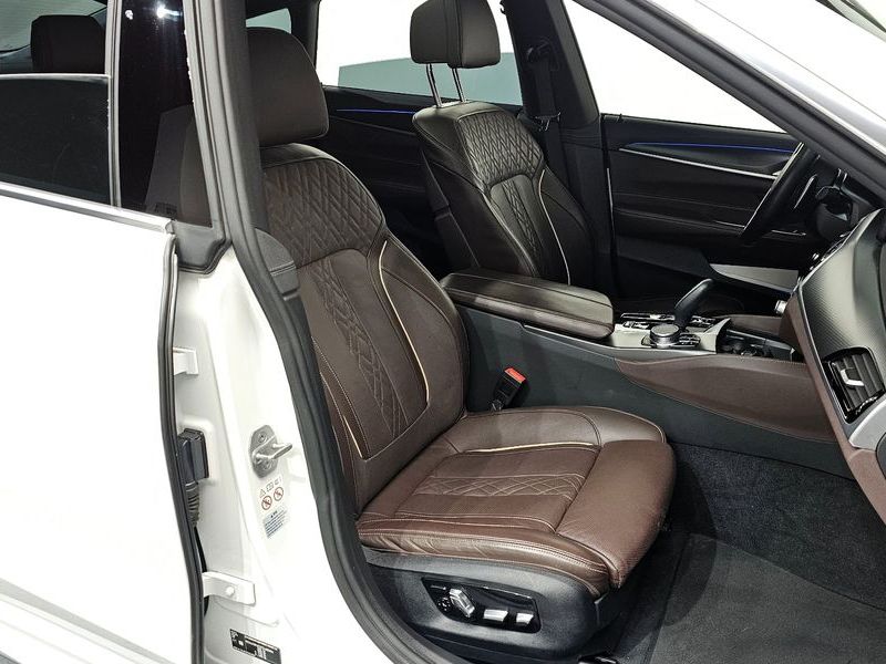 2023 BMW 6 Series 620d M Sport photo 10