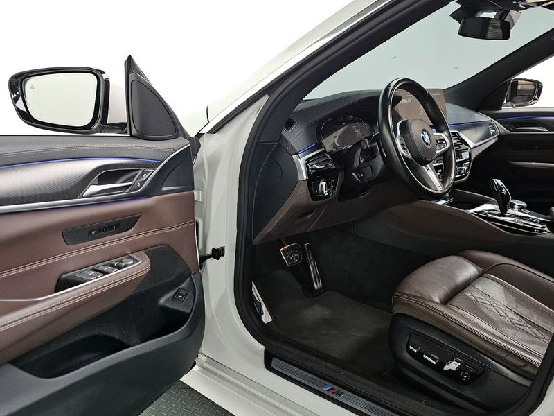 2023 BMW 6 Series 620d M Sport photo 11