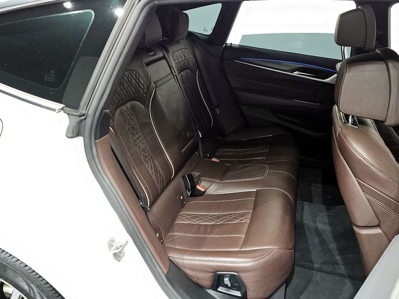 2023 BMW 6 Series 620d M Sport photo 12
