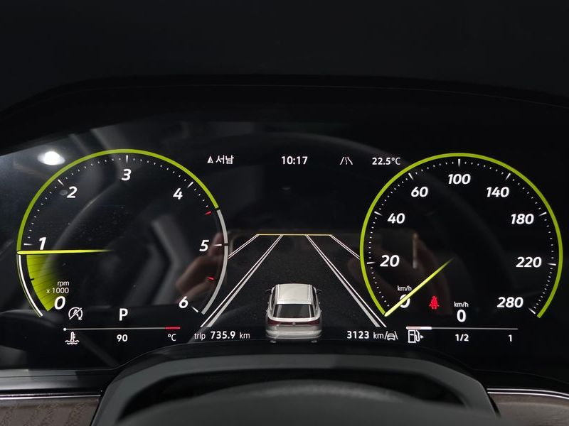 2026 Volkswagen Touareg 3.0 TDI Prestige photo 8