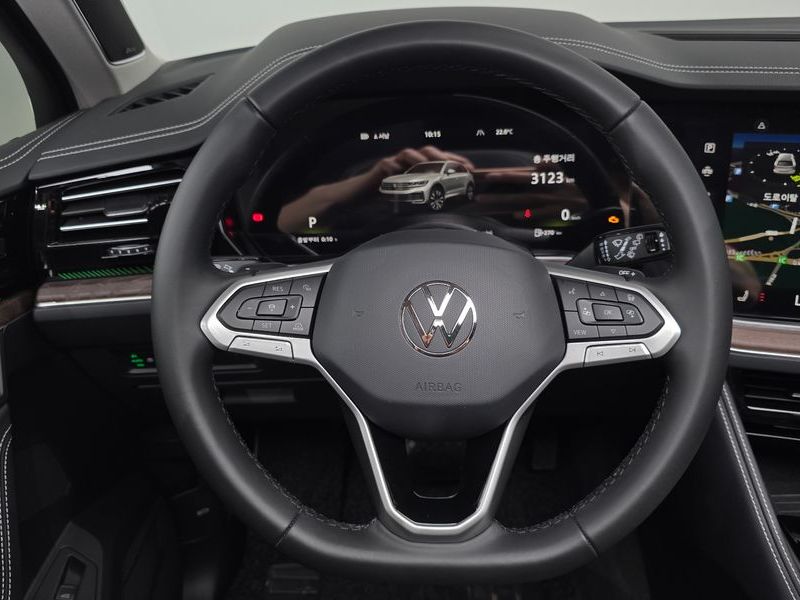 2026 Volkswagen Touareg 3.0 TDI Prestige photo 15