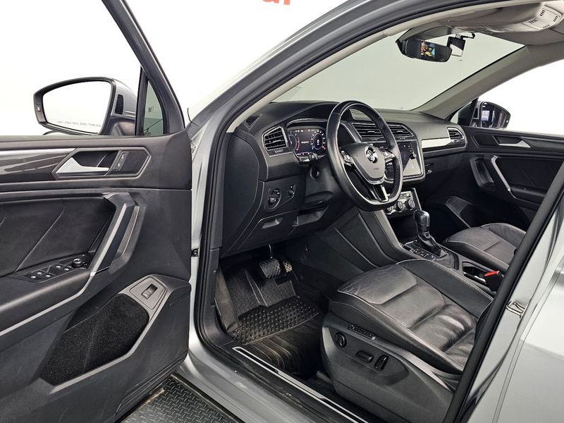 2020 Volkswagen Tiguan 2.0 TDI Prestige photo 12