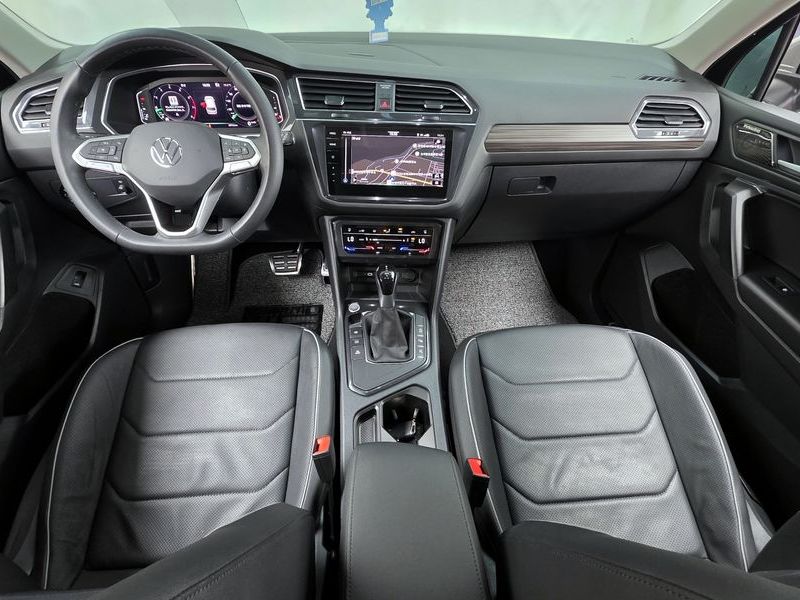 2023 Volkswagen Tiguan 2.0 TSI Prestige photo 7