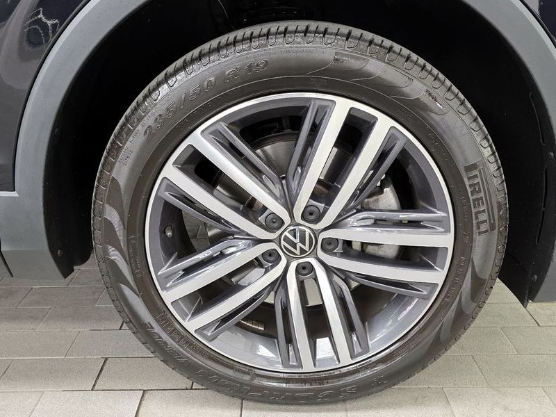 2023 Volkswagen Tiguan 2.0 TSI Prestige photo 21