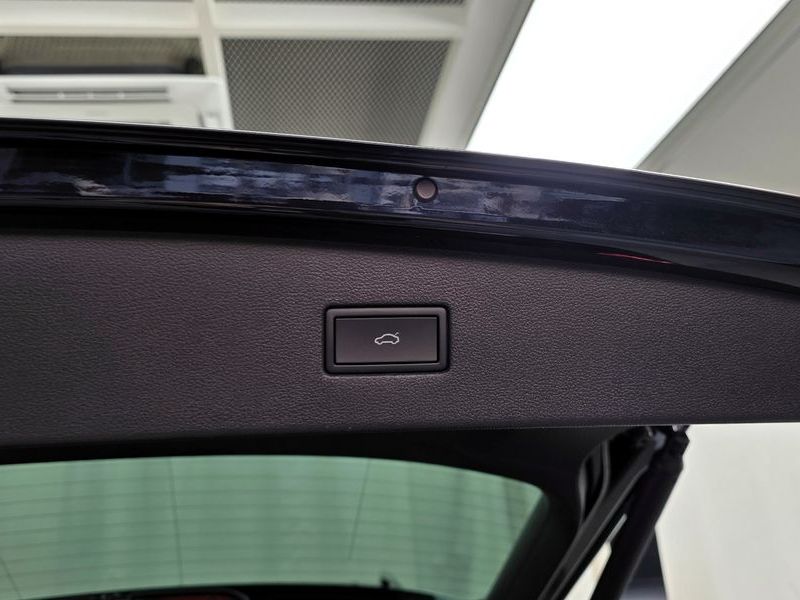 2023 Volkswagen Tiguan 2.0 TSI Prestige photo 29