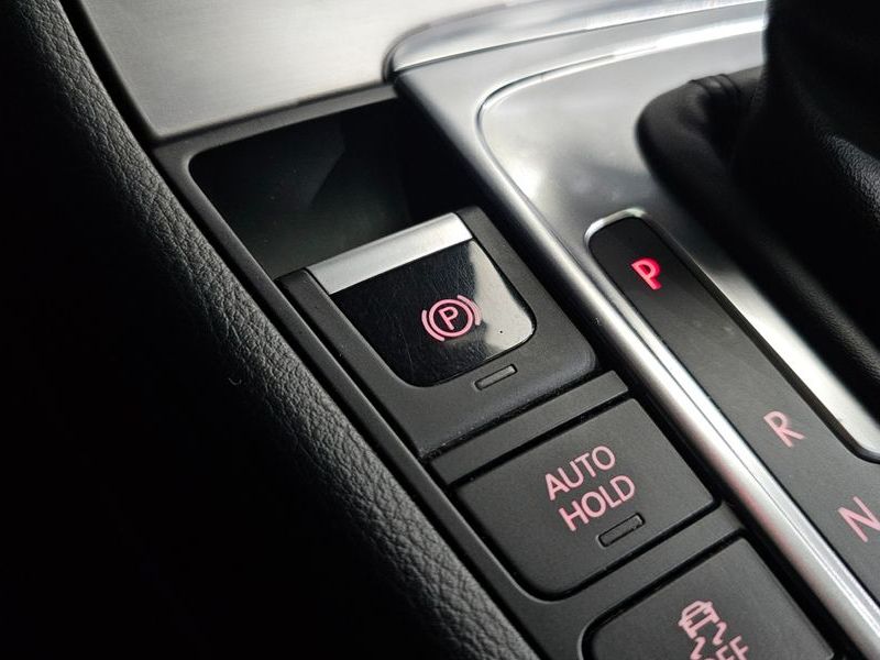 2016 Volkswagen New CC 2.0 TDI BlueMotion photo 17