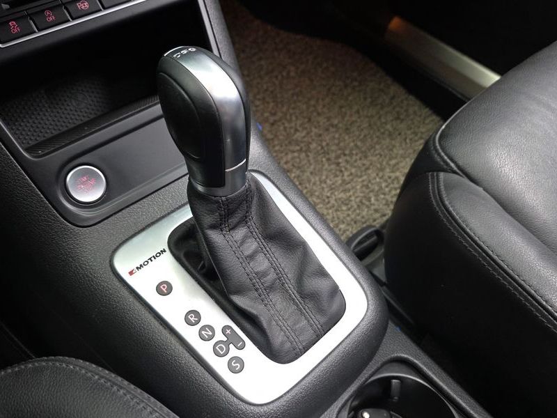 2016 Volkswagen Tiguan 2.0 TDI Premium 5N photo 9