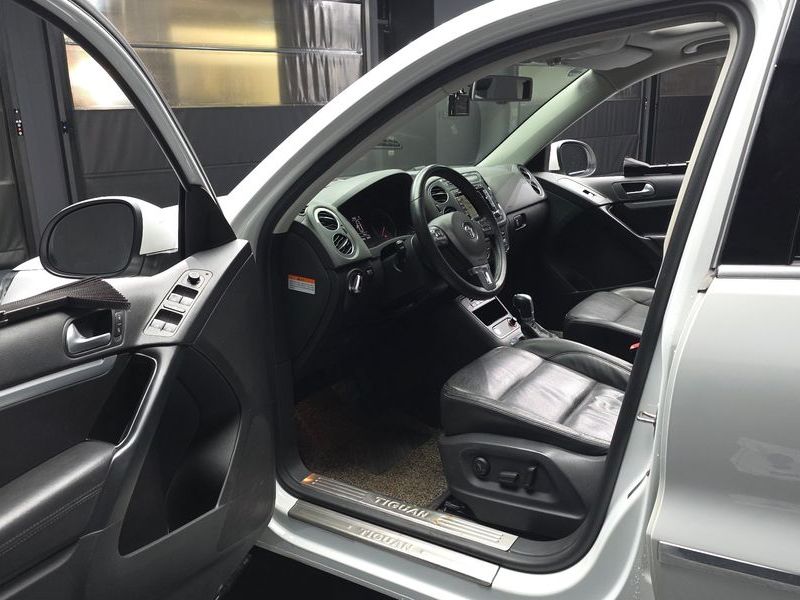 2016 Volkswagen Tiguan 2.0 TDI Premium 5N photo 10