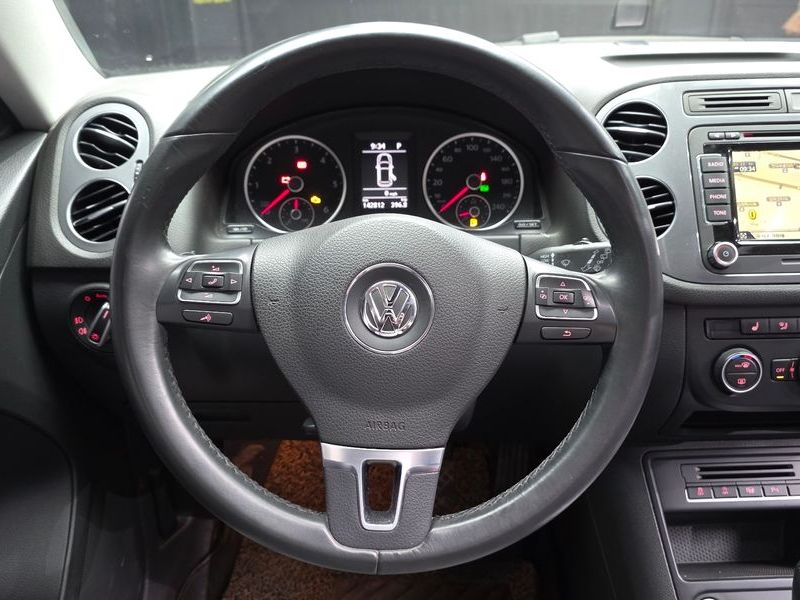 2016 Volkswagen Tiguan 2.0 TDI Premium 5N photo 13