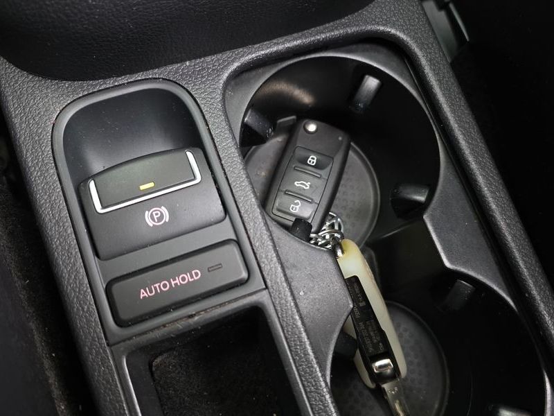 2016 Volkswagen Tiguan 2.0 TDI Premium 5N photo 18