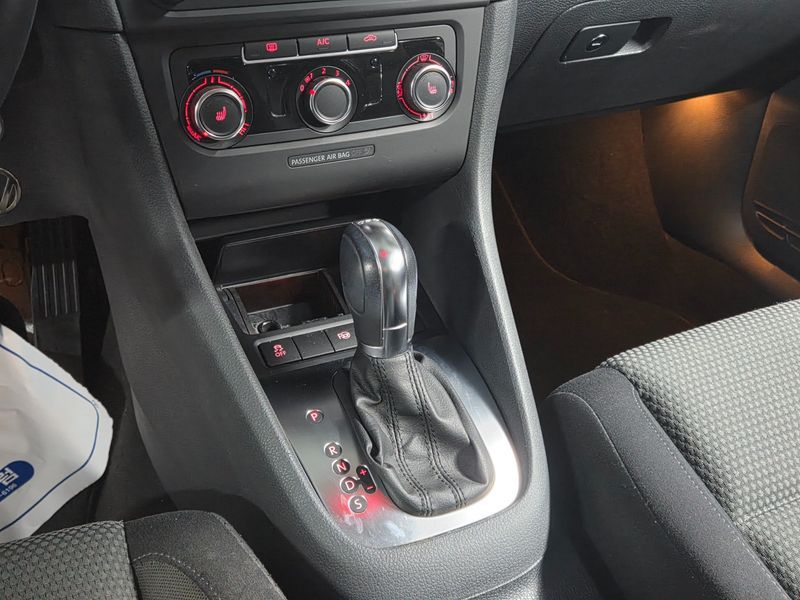 2013 Volkswagen Golf 1.6 TDI Blue Motion StyleEdition photo 9