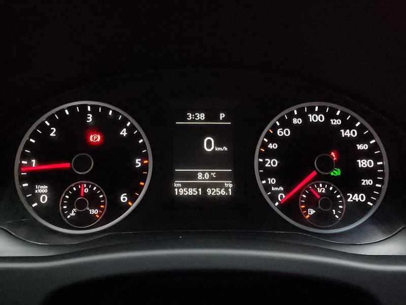 2015 Volkswagen Tiguan 2.0 TDI Comfort 5N photo 8