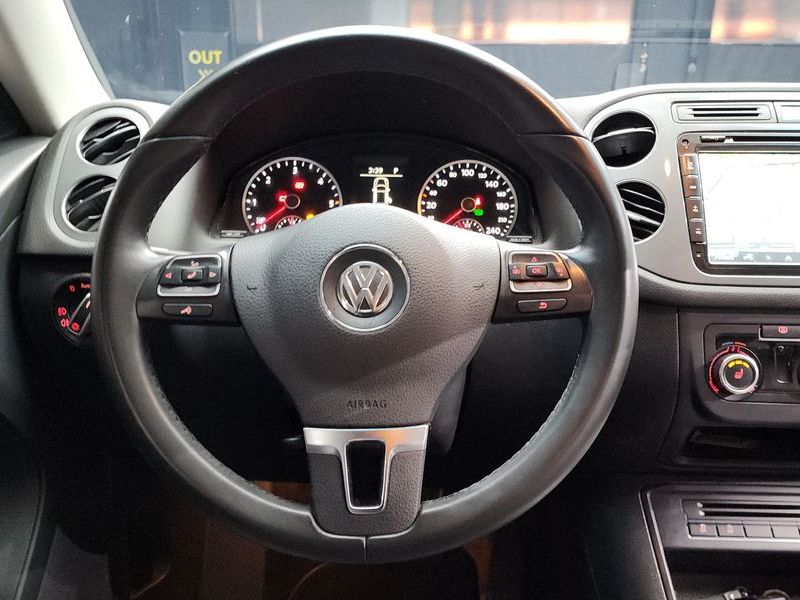 2015 Volkswagen Tiguan 2.0 TDI Comfort 5N photo 13