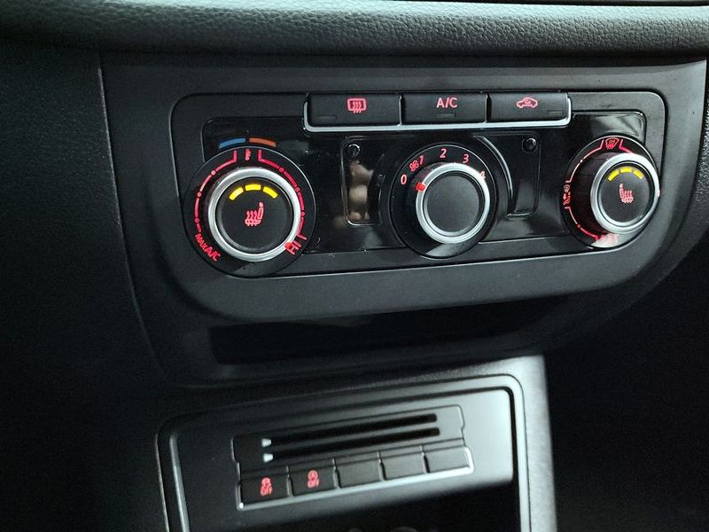 2015 Volkswagen Tiguan 2.0 TDI Comfort 5N photo 16