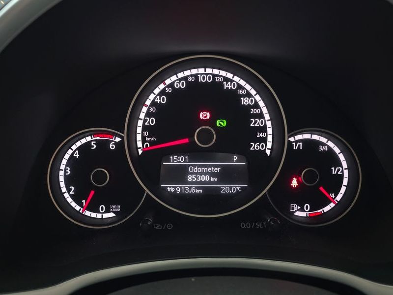 2014 Volkswagen Beetle 2.0 TDI 3rd photo 8