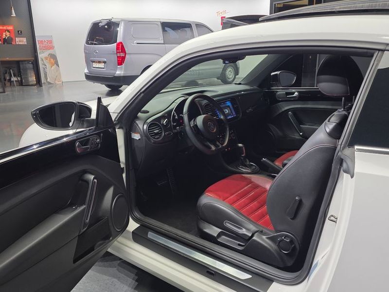 2014 Volkswagen Beetle 2.0 TDI 3rd photo 10