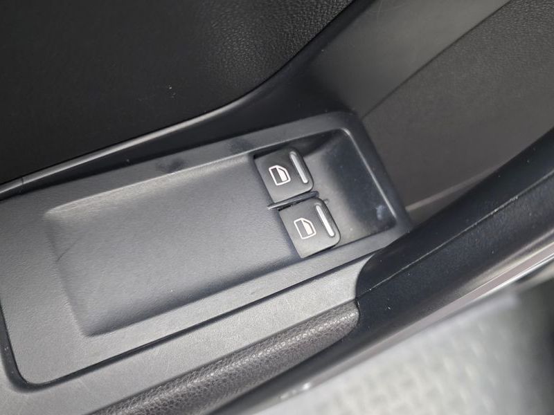 2014 Volkswagen Beetle 2.0 TDI 3rd photo 18