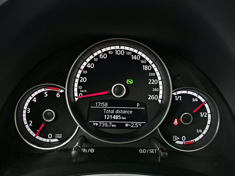 2013 Volkswagen Beetle 2.0 TDI Premium 3rd photo 8