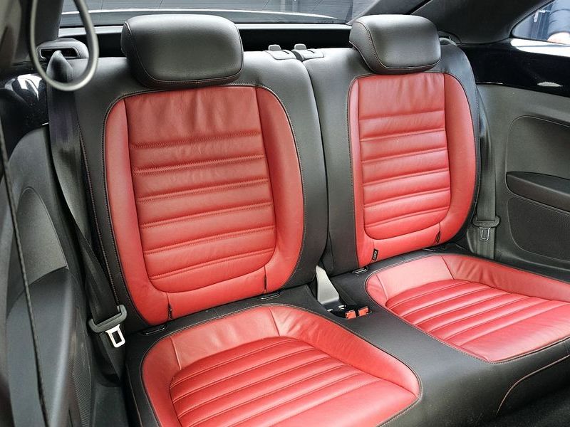2013 Volkswagen Beetle 2.0 TDI Premium 3rd photo 12