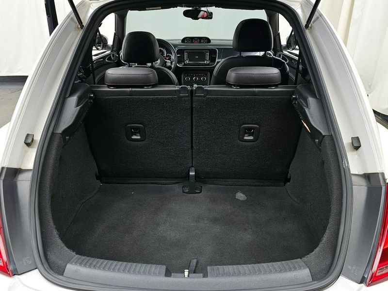 2013 Volkswagen Beetle 2.0 TDI Premium 3rd photo 20
