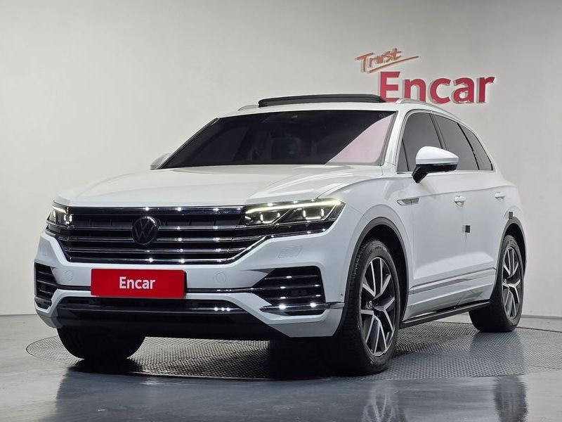 2023 Volkswagen Touareg 3.0 TDI Prestige photo 1