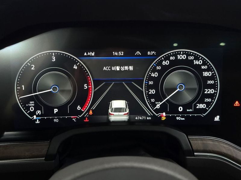 2023 Volkswagen Touareg 3.0 TDI Prestige photo 8