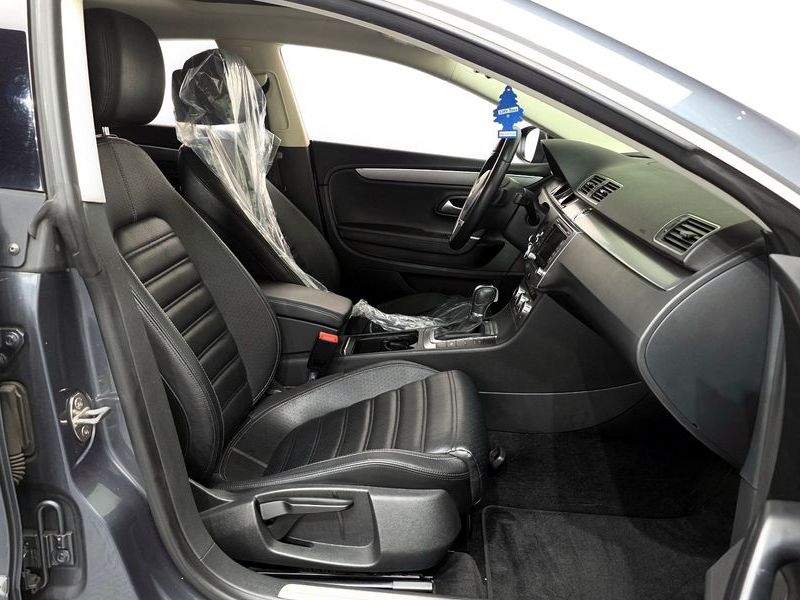 2013 Volkswagen New CC 2.0 TSI photo 11