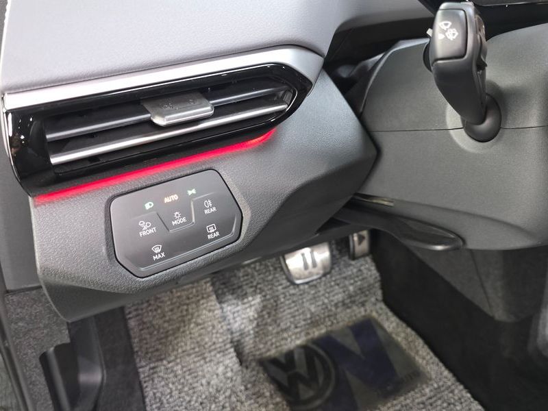 2025 Volkswagen ID.4 Pro photo 29