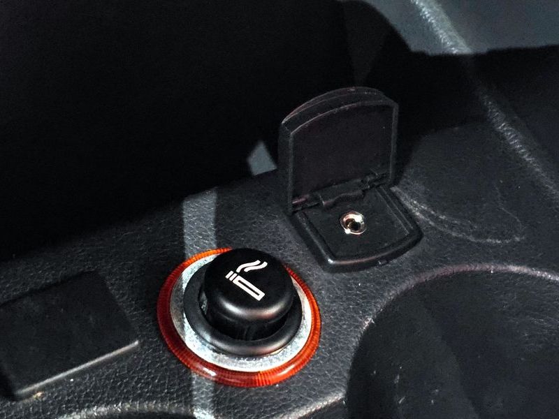 2014 Volkswagen Polo 1.6 TDI R-Line 5th photo 17
