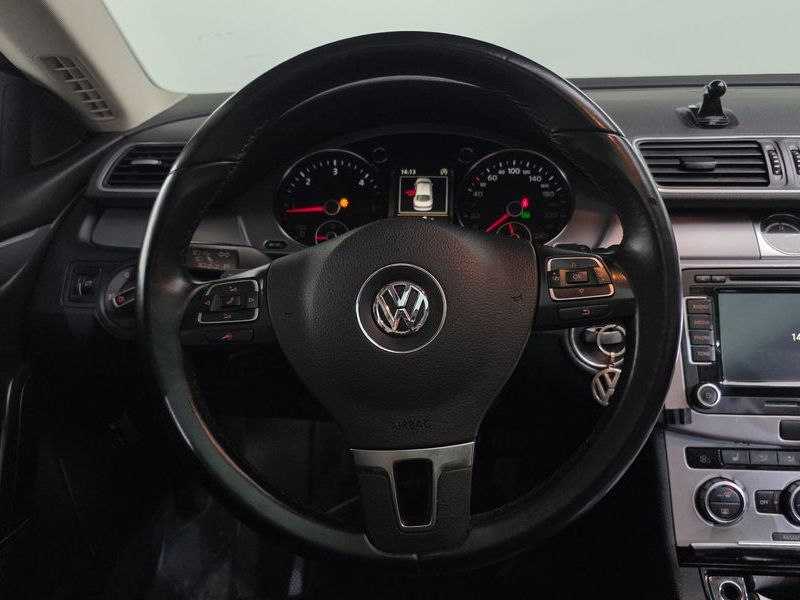 2015 Volkswagen New CC 2.0 TDI BlueMotion 4MOTION photo 13