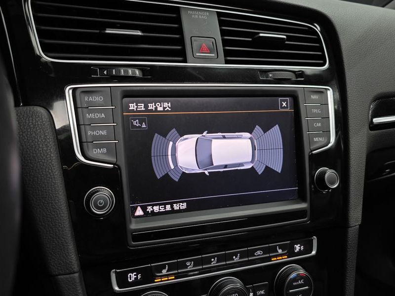 2014 Volkswagen Golf 2.0 TDI Premium photo 15
