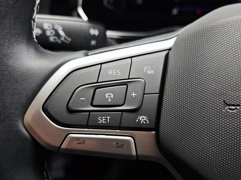 2023 Volkswagen Jetta 1.5 TSI Prestige photo 17